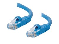 C2G Cat5e Booted Unshielded (UTP) Network Patch Cable - Cordon de raccordement - RJ-45 (M) pour RJ-45 (M) - 20 m - UTP - CAT 5e - moulé, sans crochet, bloqué - bleu 83169